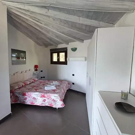 Domo Ruia - Red House Holiday home *